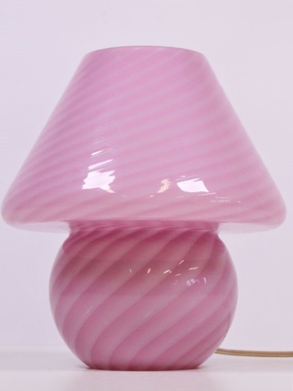 Vintage roze tafellamp in muranostijl